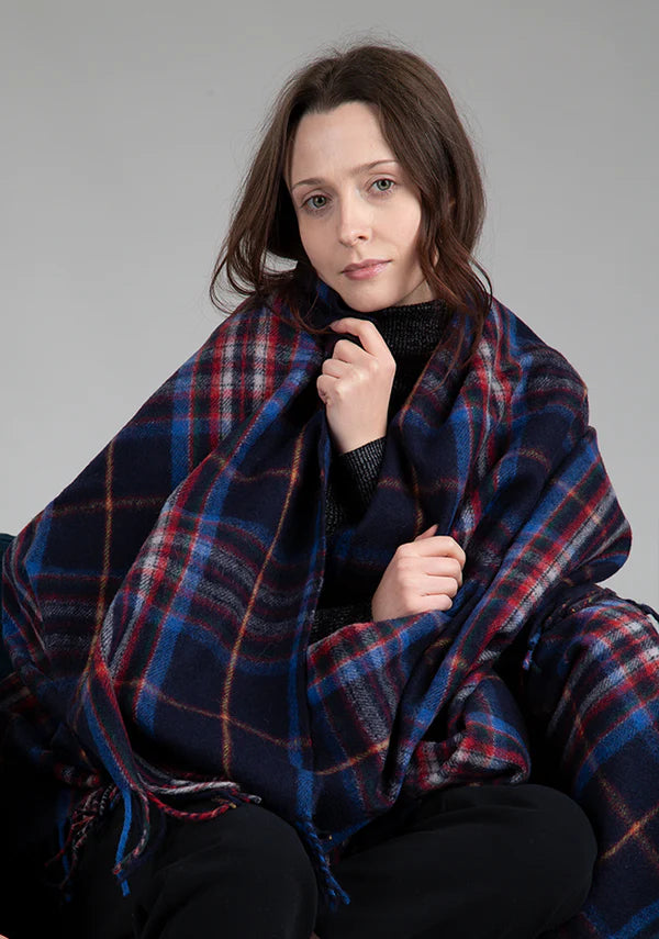 Esprit du Quebec Tartan Blanket